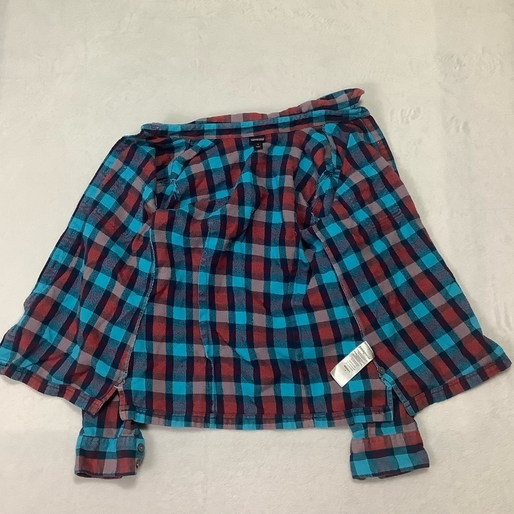 Patagonia Women’s Button Down Shirt Blue Pink Plaid Size 4 - Picture 12 of 13
